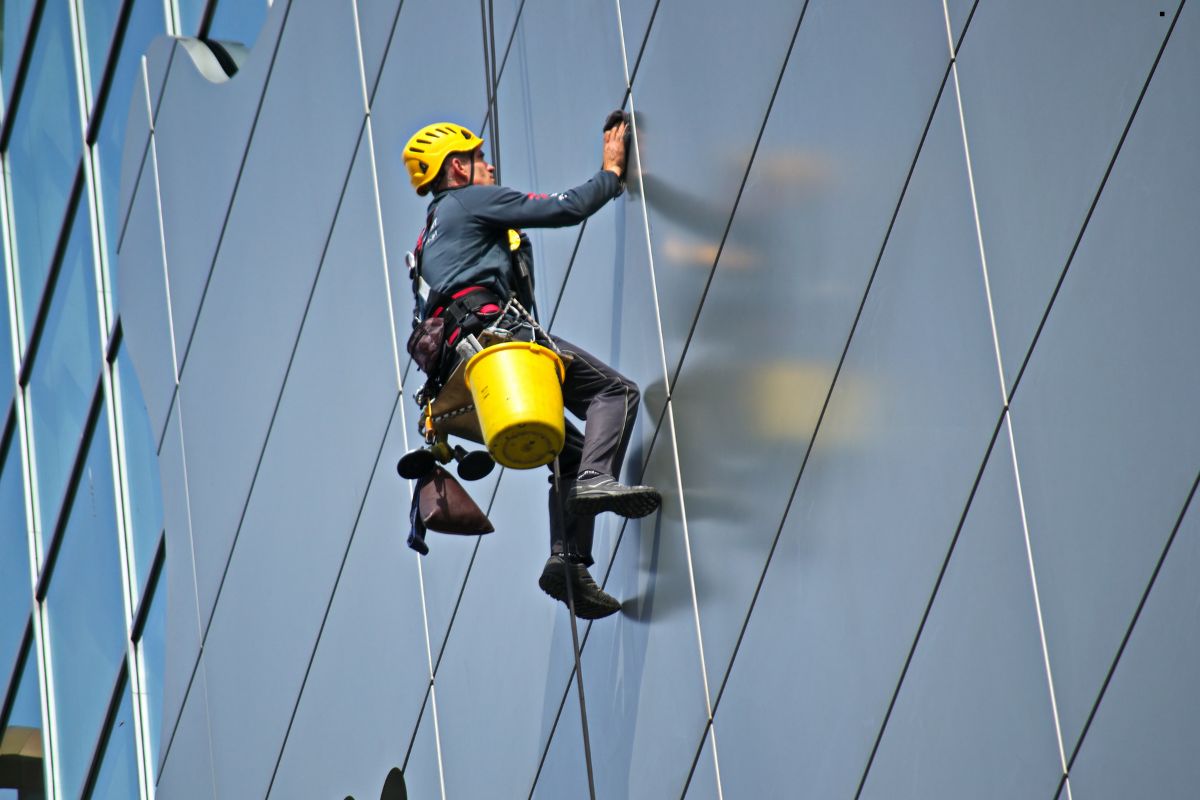 High-Rise Window Cleaning 